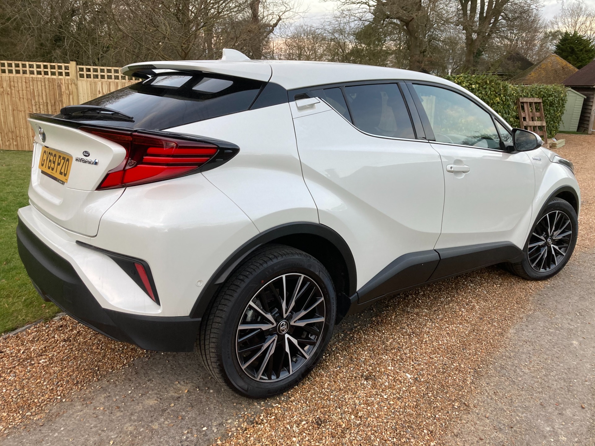 Used TOYOTA CHR 1 8 EXCEL HYBRID AUTO 5300 MILES NAVIGATION PEARL 