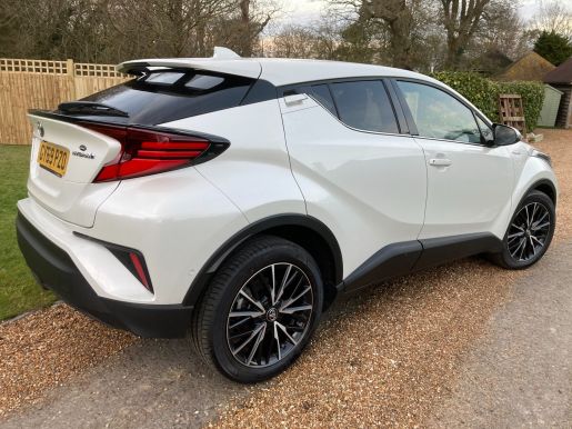 Used TOYOTA CHR 1.8 EXCEL HYBRID AUTO 5300 MILES NAVIGATION, PEARL ...